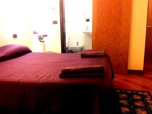 Termini Station Rooms Roma Ngoại thất bức ảnh